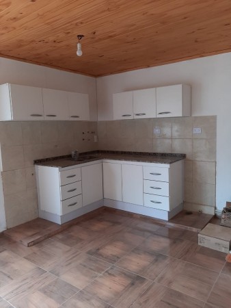 VENTA CASA 4 DORMITORIOS 