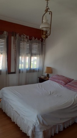 VENTA CASA TRES PLANTAS 